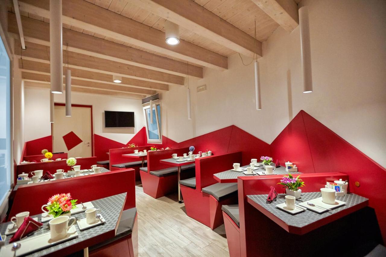 Hotel Hospitality 3*